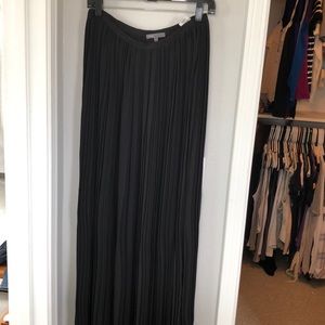Vince pleated maxi skirt 2